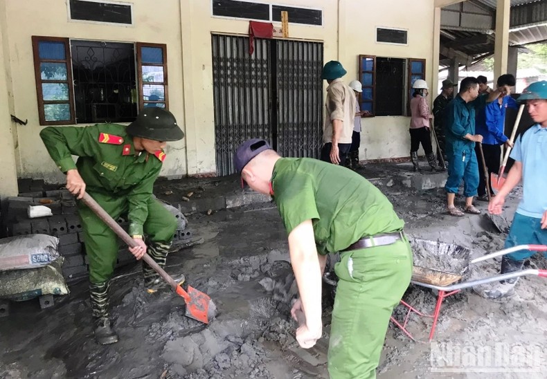 Hỗ trợ người dân ổn định cuộc sống sau sự cố tràn bùn thải Nhà máy tuyển đồng Tả Phời