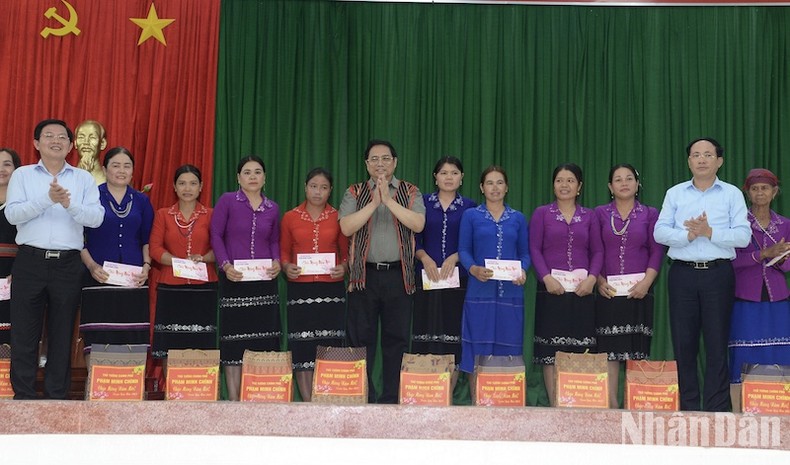 Thủ tướng Phạm Minh Chính dự Lễ khánh thành công trình Hồ chứa nước Đồng Mít