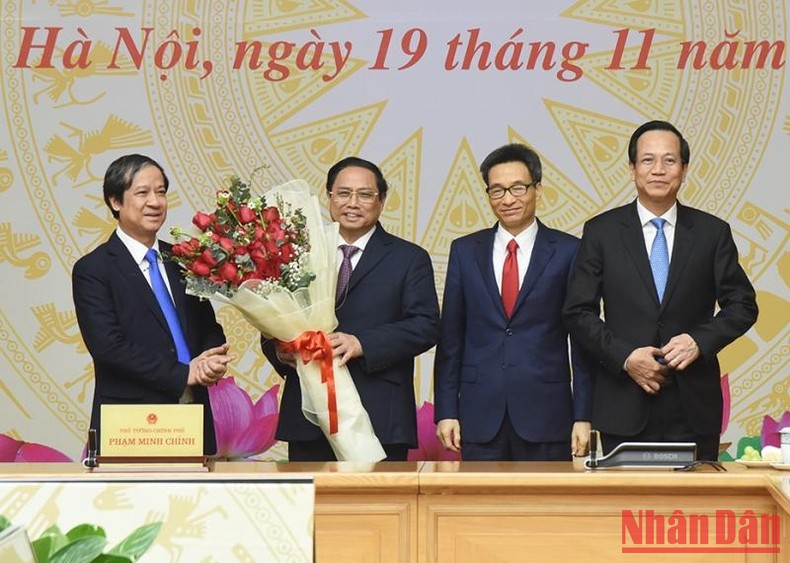 Thủ tướng Phạm Minh Chính gặp mặt các nhà giáo tiêu biểu