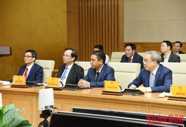 Thủ tướng Phạm Minh Chính gặp mặt các nhà giáo tiêu biểu