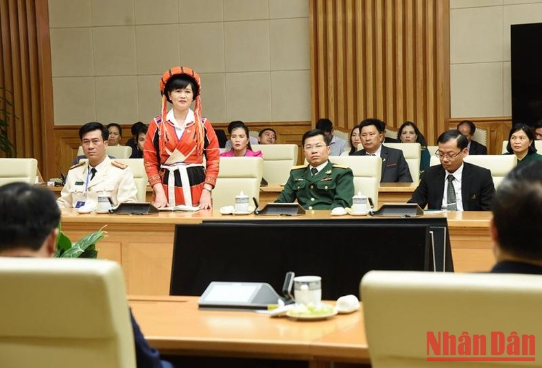 Thủ tướng Phạm Minh Chính gặp mặt các nhà giáo tiêu biểu