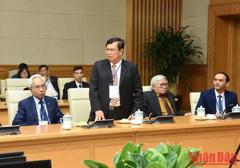 Thủ tướng Phạm Minh Chính gặp mặt các nhà giáo tiêu biểu