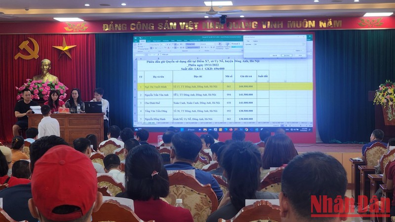 Huyện Đông Anh đấu giá thành công quyền sử dụng 27 thửa đất