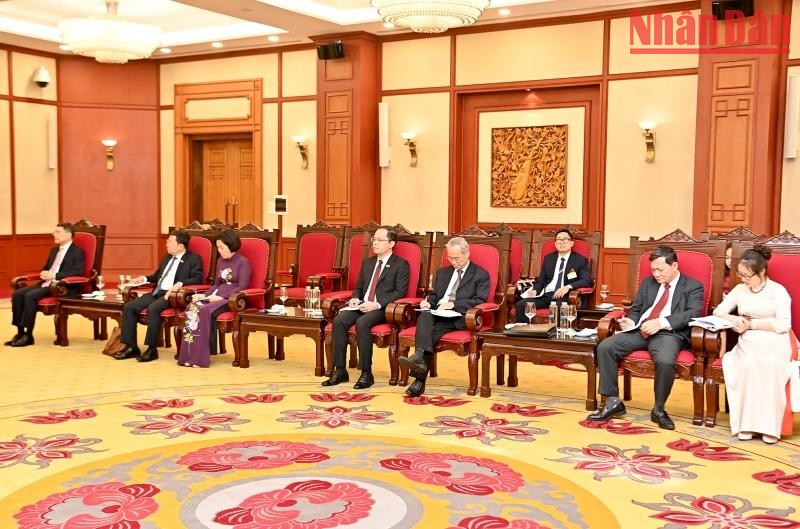 Tổng Bí thư Nguyễn Phú Trọng tiếp Chủ tịch Quốc hội Vương quốc Campuchia Samdech Heng Samrin