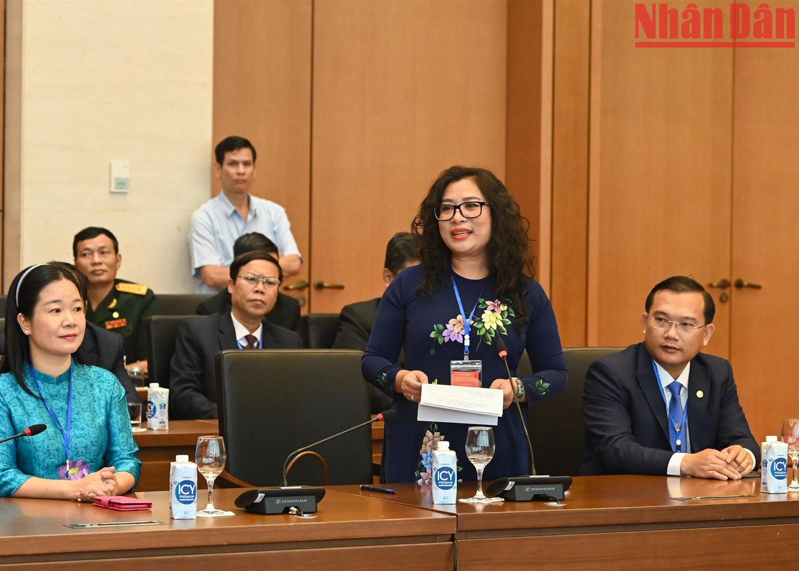 Chủ tịch Quốc hội Vương Đình Huệ gặp những người làm xuất bản tiêu biểu