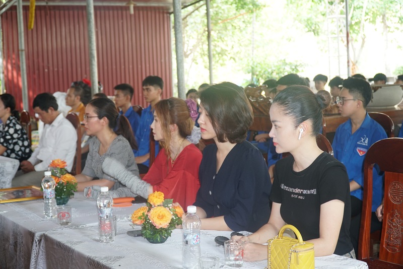 Tạp chí Tài nguyên và Môi trường phát động trồng cây tại chùa Vạn Linh, Thanh Hóa