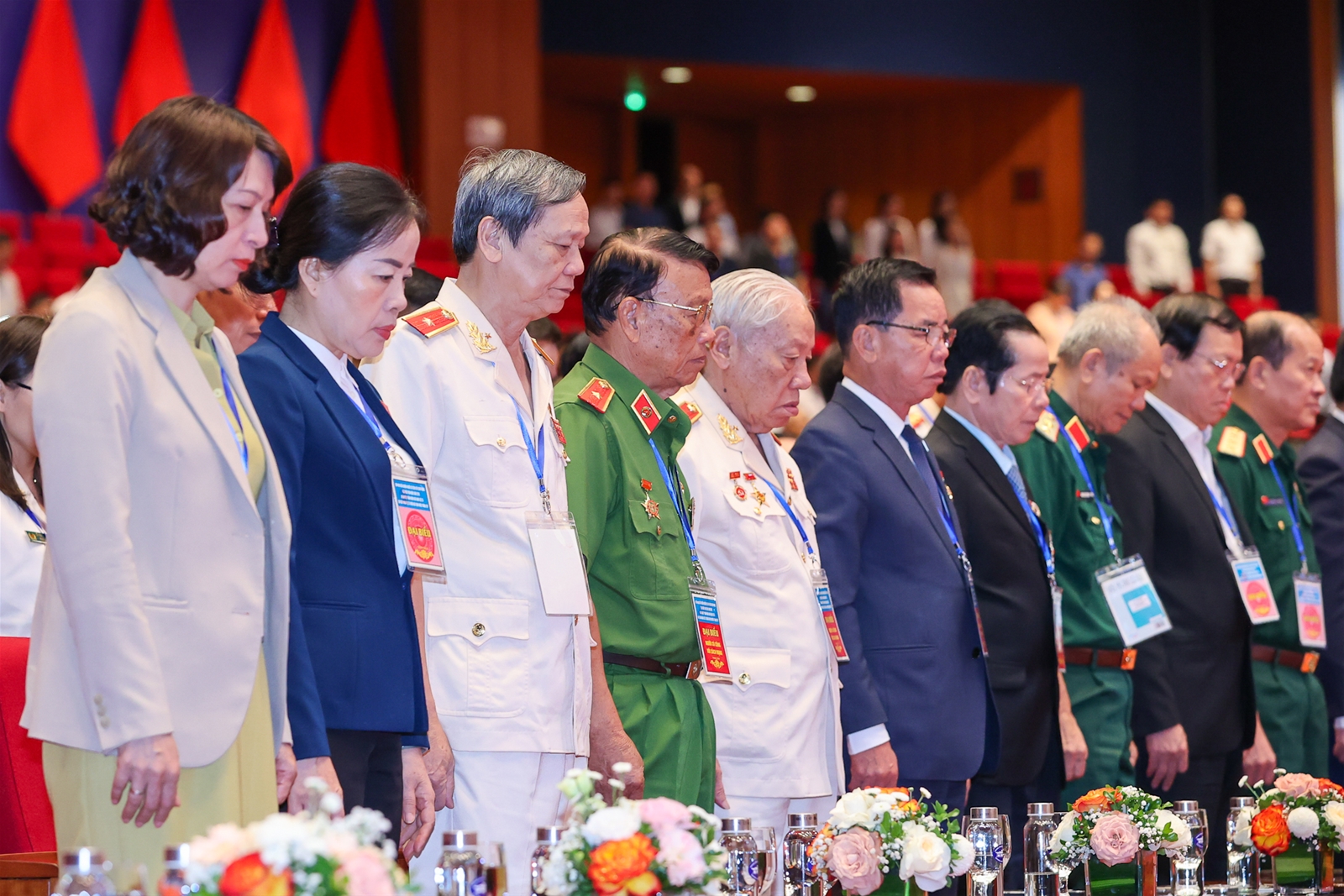 Thủ tướng: Đẩy mạnh công tác 'đền ơn đáp nghĩa' với trách nhiệm lớn lao và nghĩa tình sâu nặng