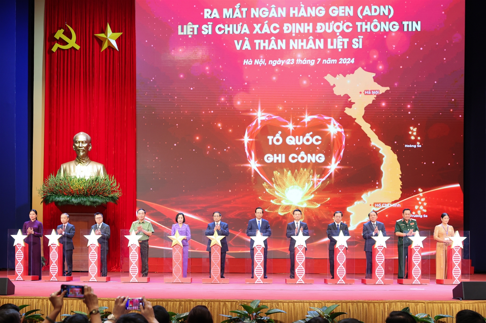 Thủ tướng: Đẩy mạnh công tác 'đền ơn đáp nghĩa' với trách nhiệm lớn lao và nghĩa tình sâu nặng