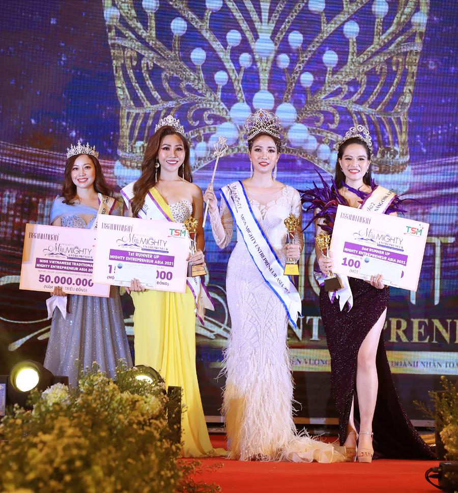 Hoa hậu Doanh nhân toàn năng châu Á Nguyễn Thanh Giang: Luôn quan tâm đến công tác xã hội