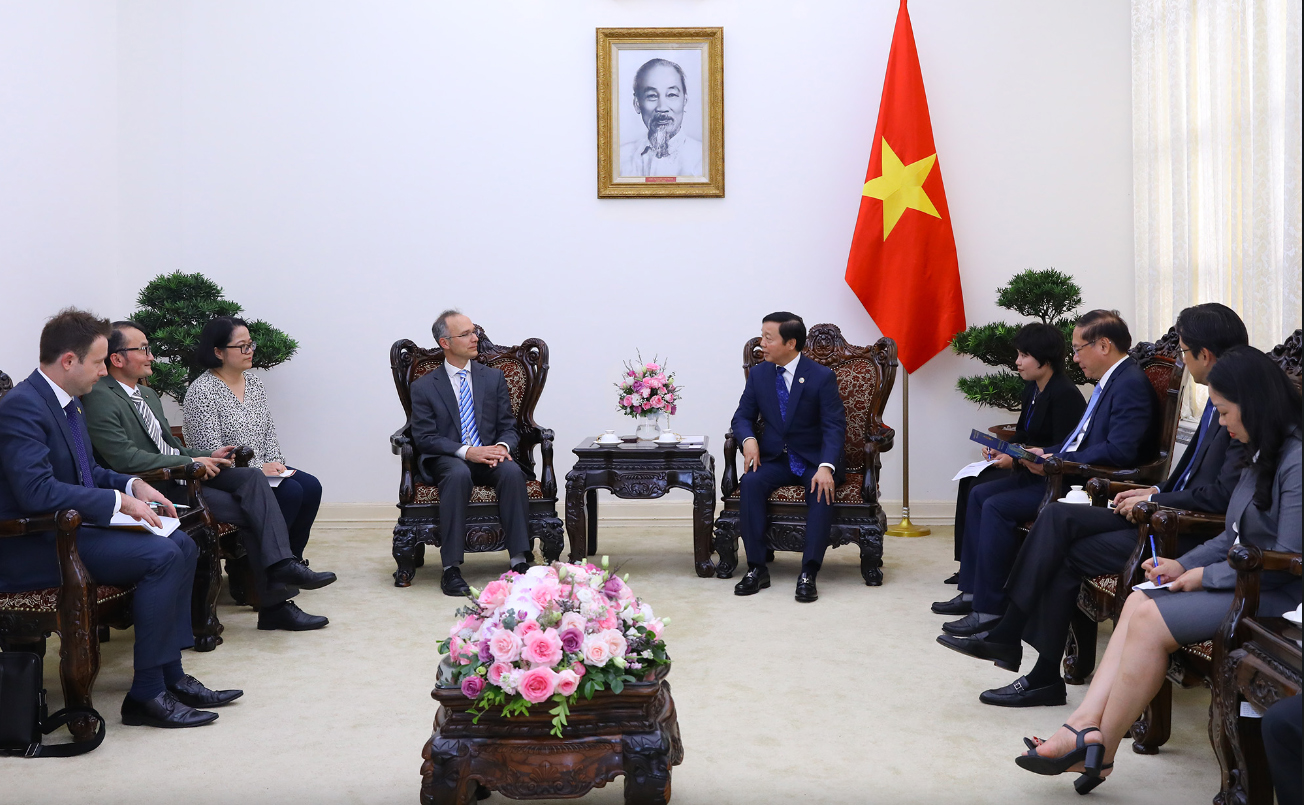 Các chuyên gia, nhà khoa học có vai trò quan trọng trong chuyển đổi năng lượng