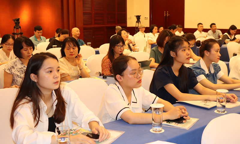 Người Hà Nội: Phát động sáng tác văn học nghệ thuật về nghề báo  