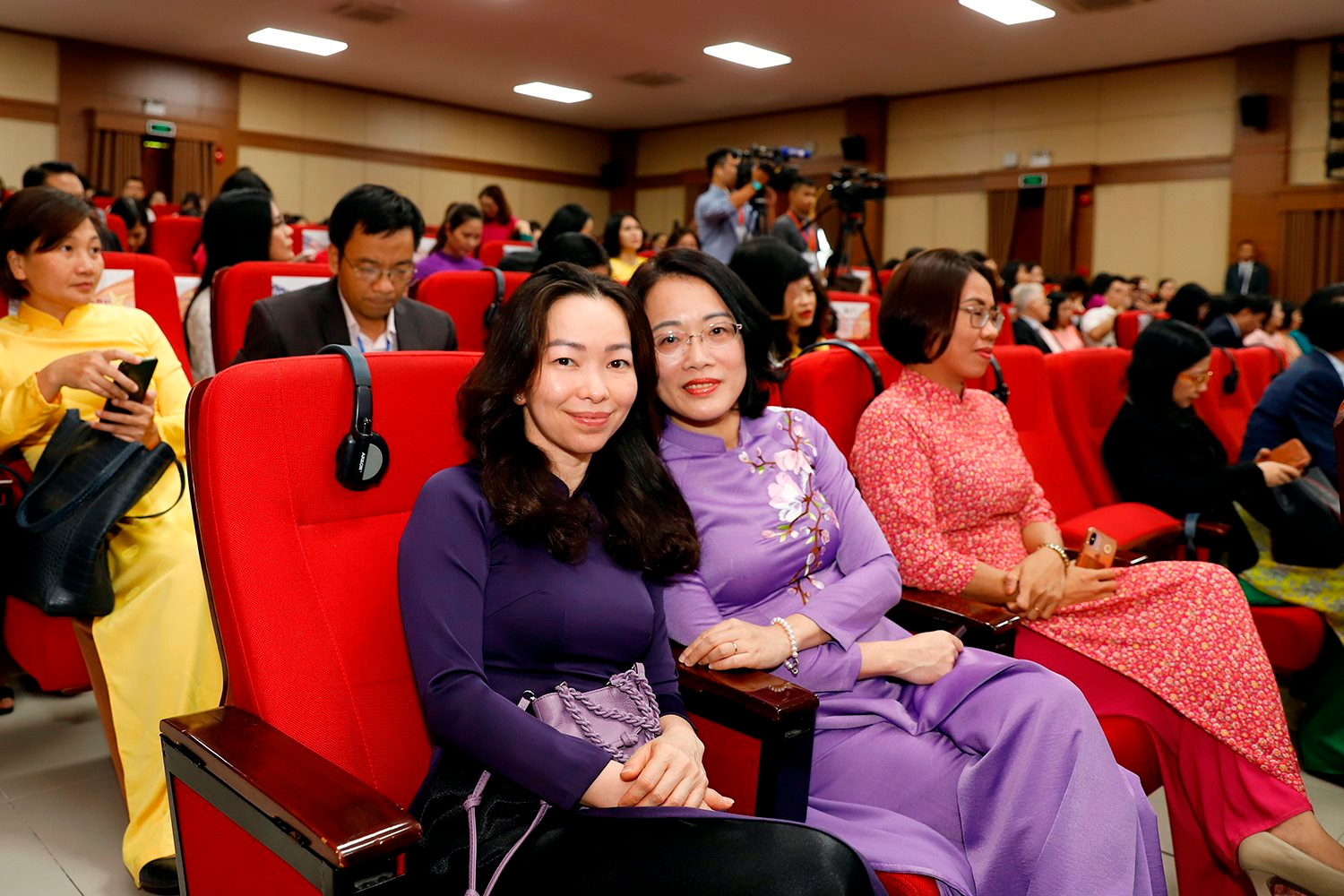 Bộ trưởng Đặng Quốc Khánh dự Tọa đàm triển vọng Kinh tế và tài chính khí hậu