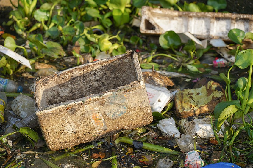 Những con kênh cải tạo ngàn tỉ đang tái ô nhiễm