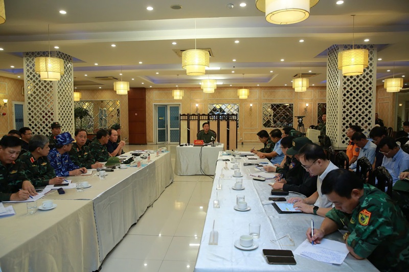 Phó Thủ tướng Trần Hồng Hà: Tập trung cao độ khôi phục hệ thống điện, thông tin liên lạc, đường giao thông