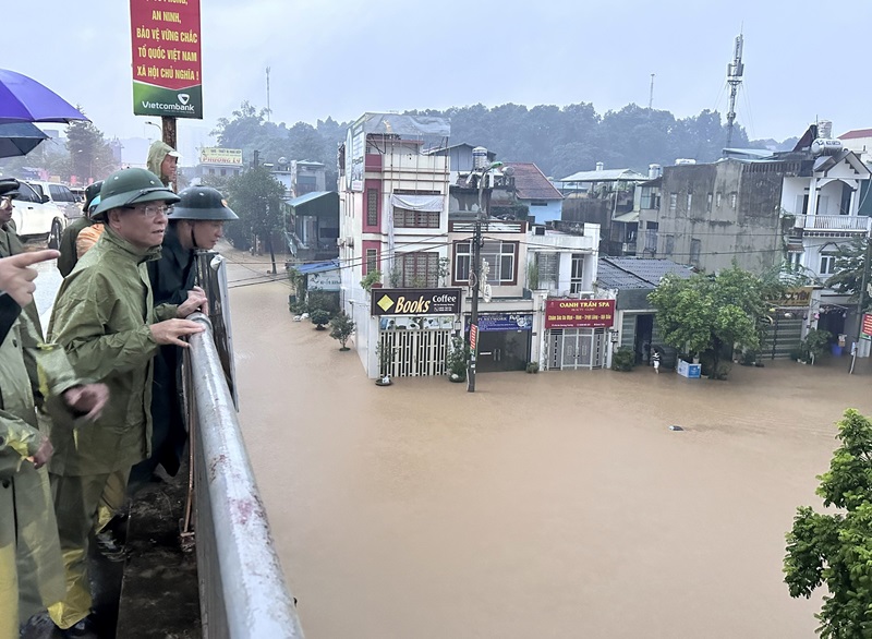 Phó Thủ tướng Lê Thành Long: Khắc phục sớm tình trạng chia cắt, cô lập do mưa lũ tại Lào Cai, không để người dân bị đói