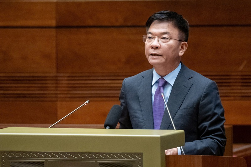 Phó Thủ tướng Lê Thành Long làm rõ thêm một số vấn đề liên quan thuộc trách nhiệm của Chính phủ