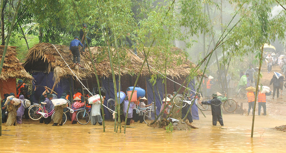 Nâng cao năng lực ứng phó thiên tai, thích ứng biến đổi khí hậu