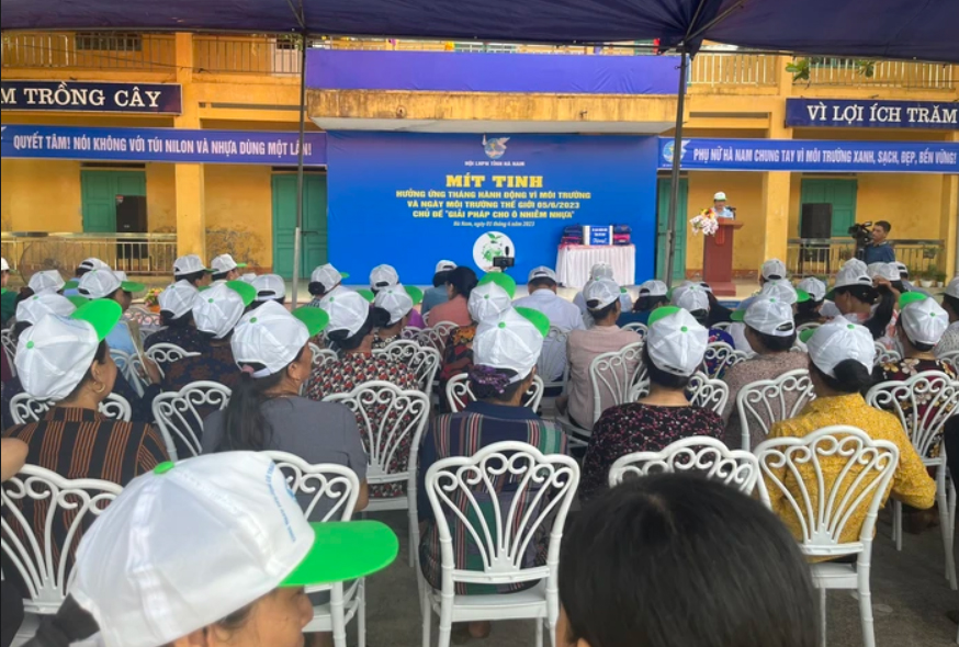 Phụ nữ Hà Nam hưởng ứng Ngày môi trường thế giới