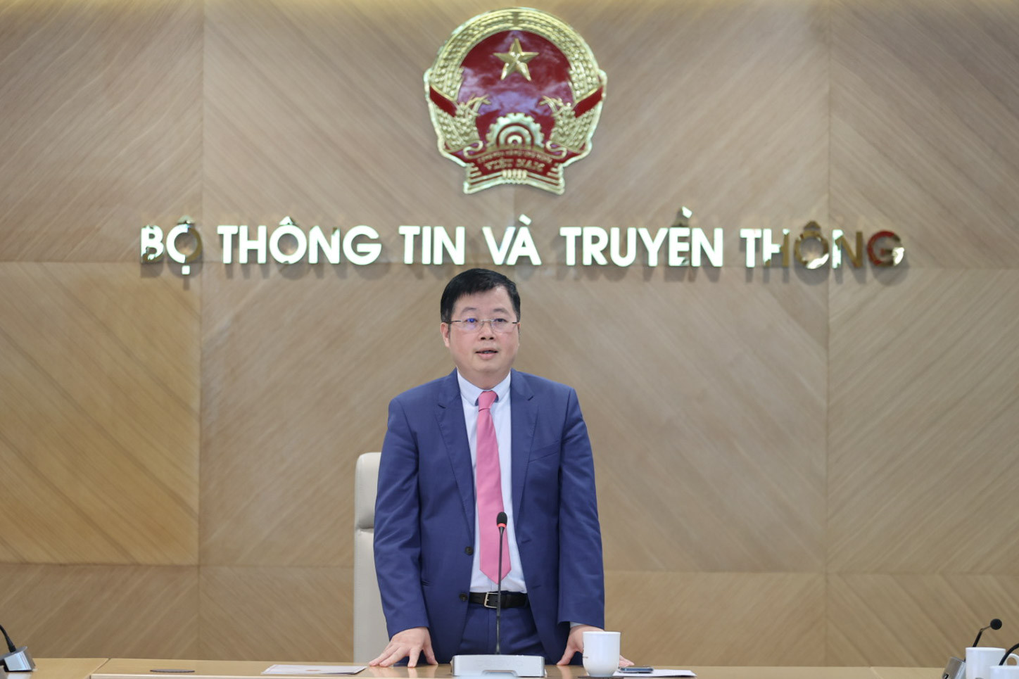 Bổ nhiệm Tổng Biên tập Tạp chí Thông tin và Truyền thông