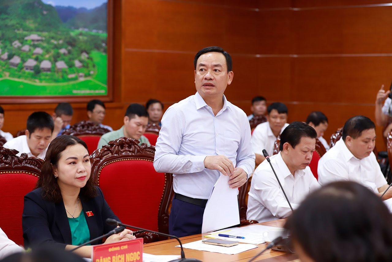Bộ trưởng Đặng Quốc Khánh làm việc với Lãnh đạo tỉnh Hoà Bình