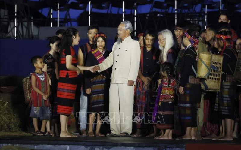 Chủ tịch nước dự Lễ kỷ niệm 65 năm Ngày Bác Hồ về thăm Quảng Bình