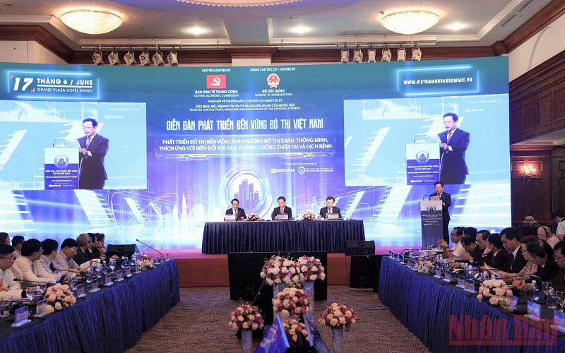 Phát triển đô thị bền vững theo hướng xanh, thông minh, thích ứng biến đổi khí hậu