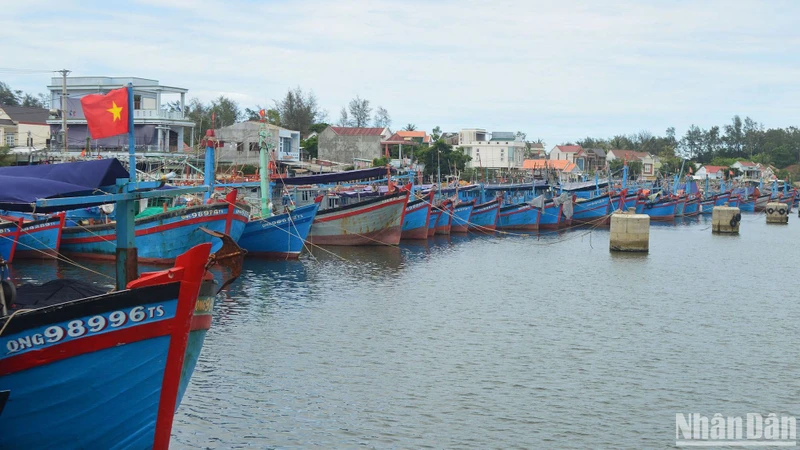 Quảng Ngãi yêu cầu quản lý chặt chẽ tàu, thuyền ra biển hoạt động