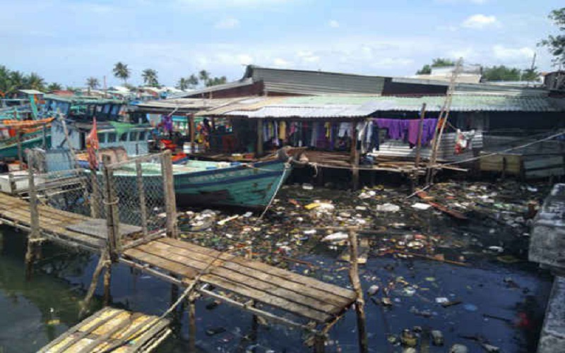 Giáo dục hành động để thúc đẩy hành vi giảm thiểu  rác thải nhựa tại Phú Quốc