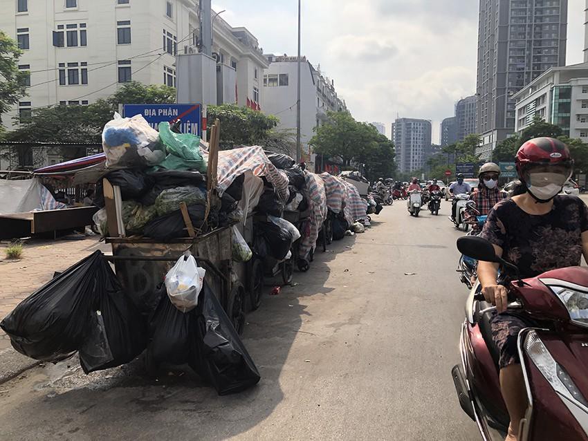 Ô nhiễm nước, không khí, rác thải sinh hoạt đang bủa vây Hà Nội, TP.HCM