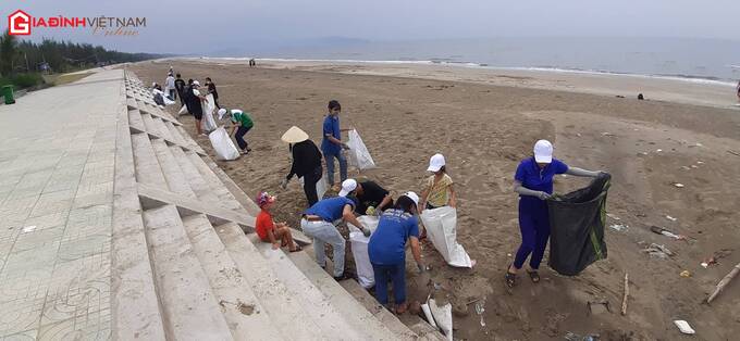 Quyết 'gàn' 10 năm nhặt rác bảo vệ môi trường