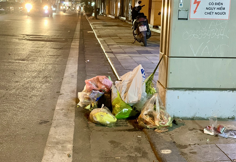 Hà Nội: Thùng rác thông minh, cần người ý thức