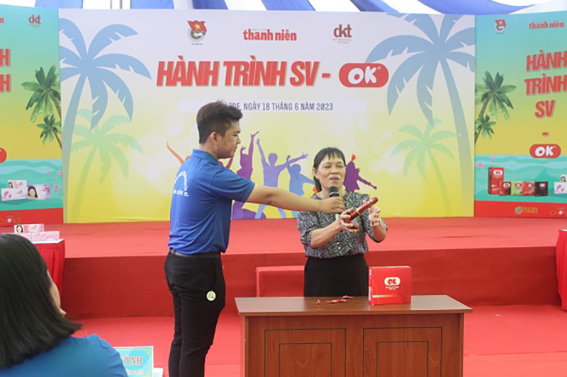 Sinh viên Bến Tre trải nghiệm: Hành trình SV - OK