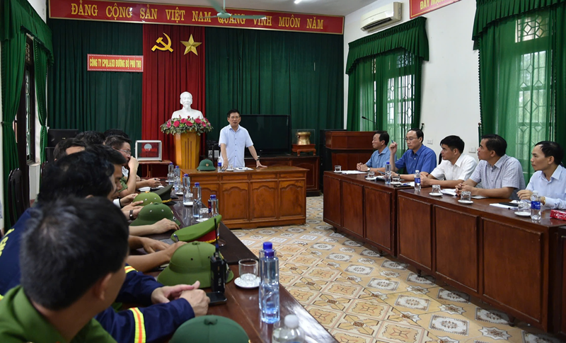 Phó Thủ tướng Hồ Đức Phớc: Khẩn trương tìm kiếm, cứu nạn vụ sập cầu Phong Châu