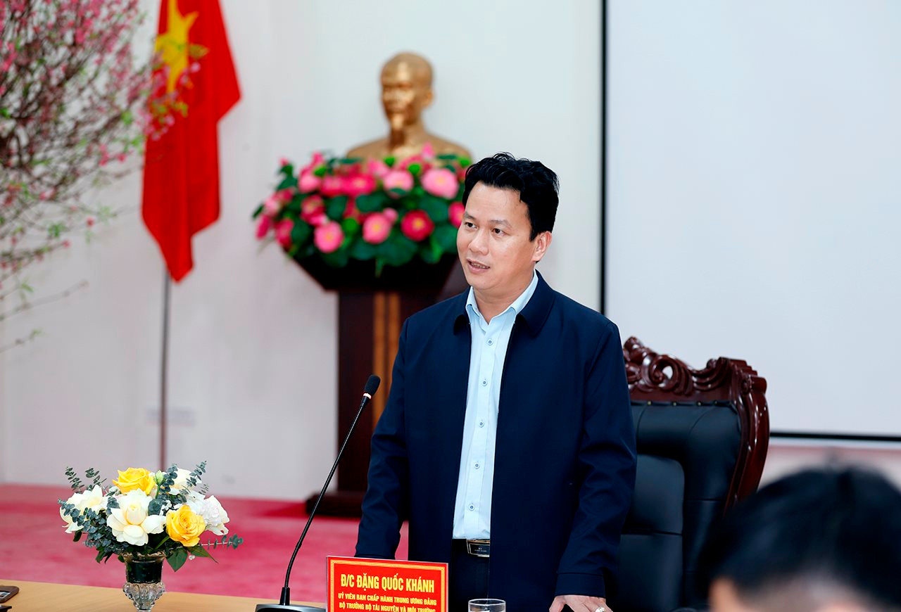 Bộ trưởng Đặng Quốc Khánh làm việc với Sở Tài nguyên và Môi trường Ninh Bình
