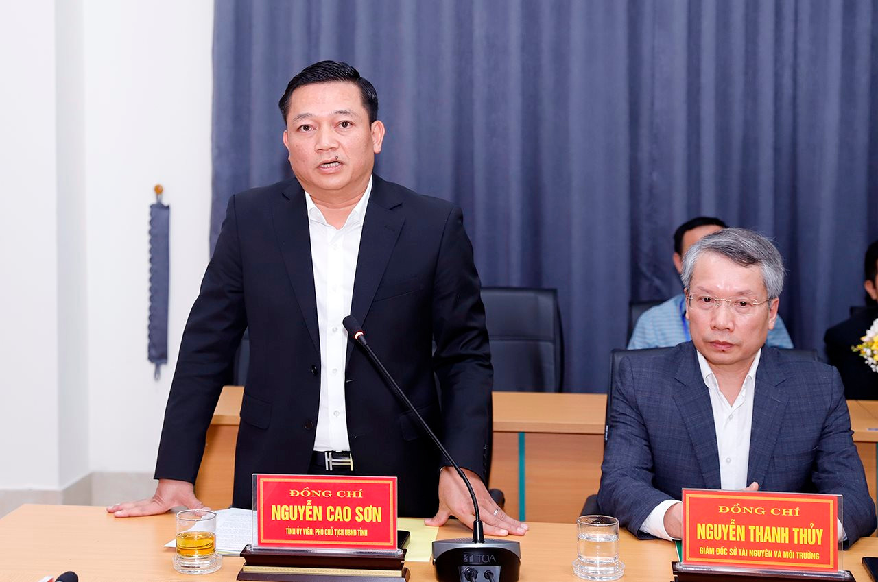 Bộ trưởng Đặng Quốc Khánh làm việc với Sở Tài nguyên và Môi trường Ninh Bình