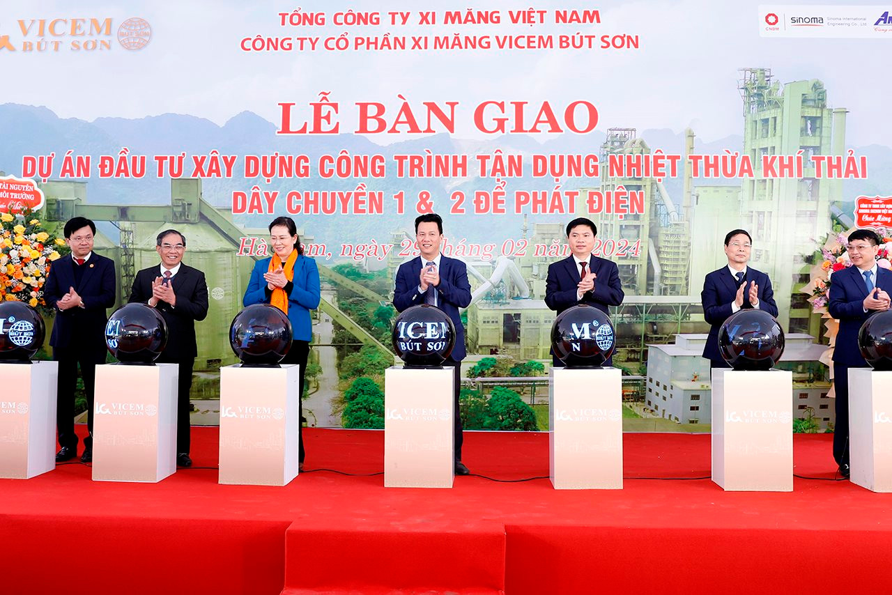 Bộ trưởng Đặng Quốc Khánh làm việc với Hà Nam về công tác quản lý nhà nước trong lĩnh vực tài nguyên môi trường