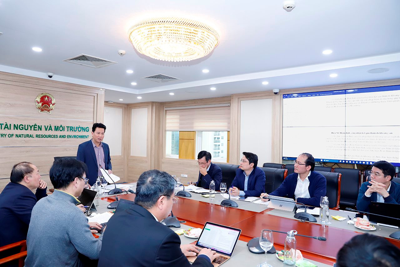 Bộ trưởng Đặng Quốc Khánh chỉ đạo xây dựng Luật Địa chất và Khoáng sản