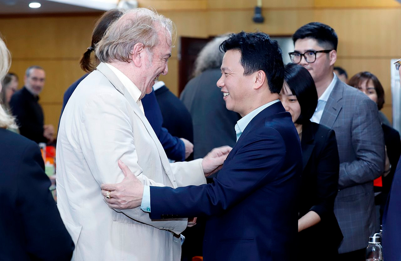 Các nhà khoa học quốc tế tham mưu về công tác bảo vệ môi trường