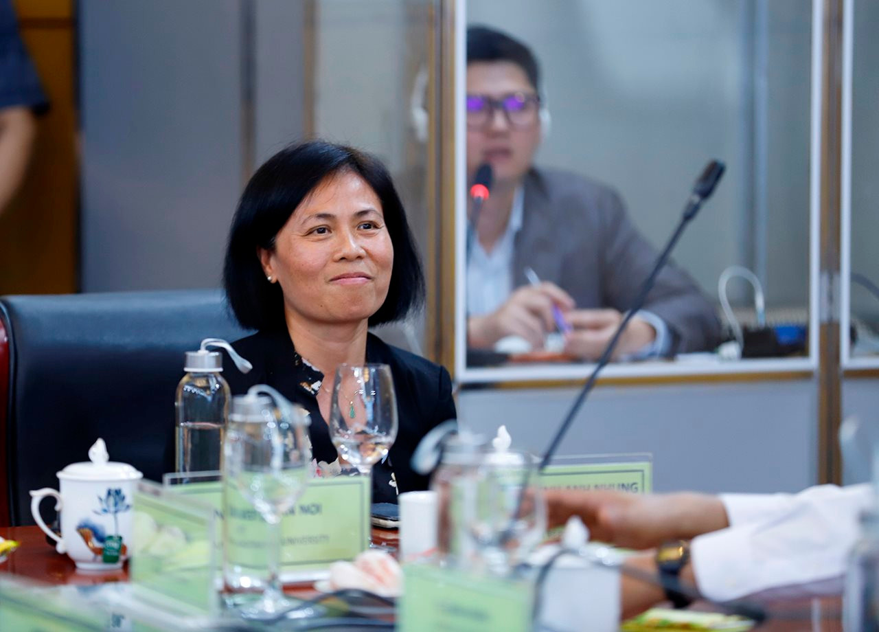 Các nhà khoa học quốc tế tham mưu về công tác bảo vệ môi trường