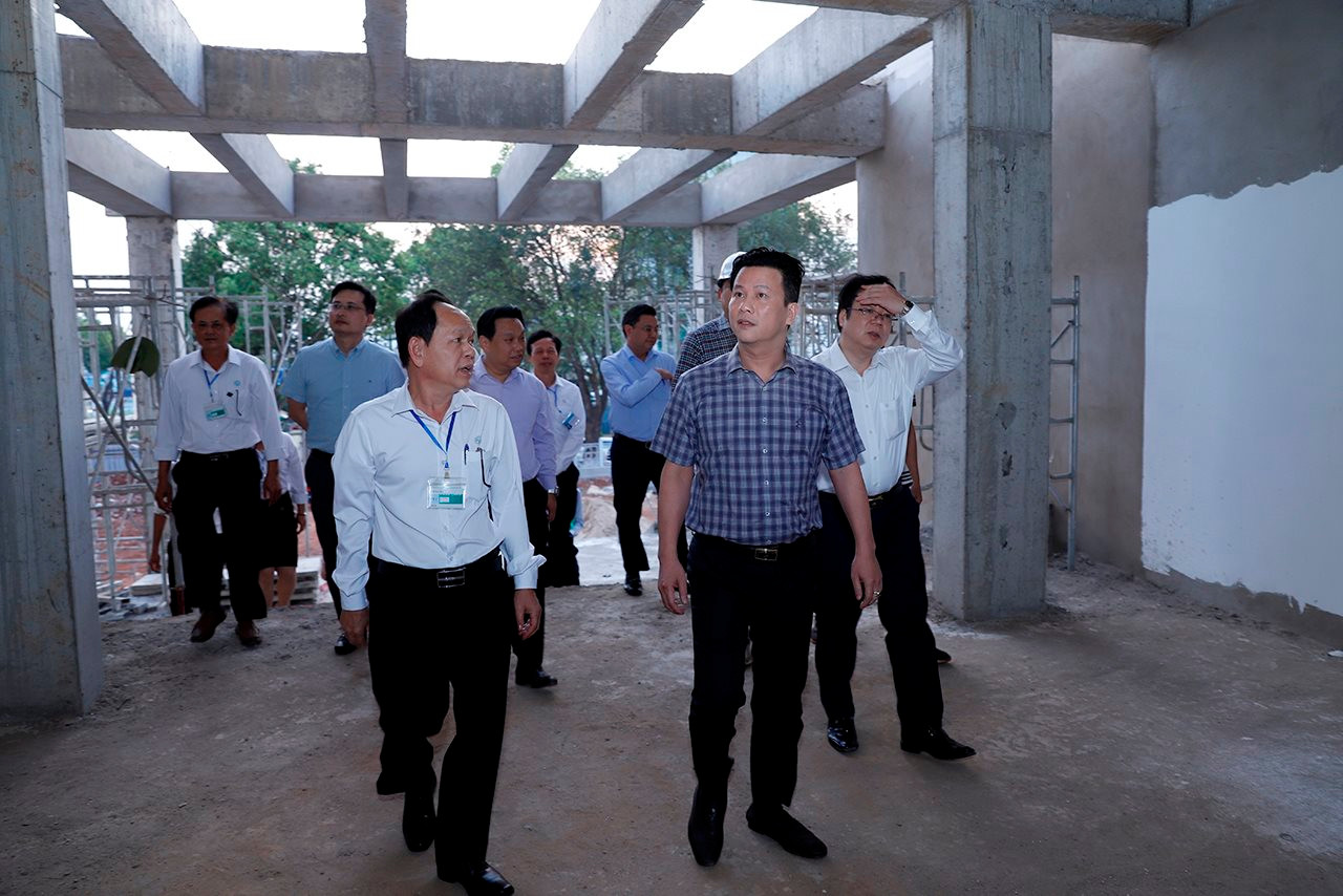 Bộ trưởng Đặng Quốc Khánh thăm và làm việc với Đài Khí tượng thủy văn khu vực Tây Nguyên