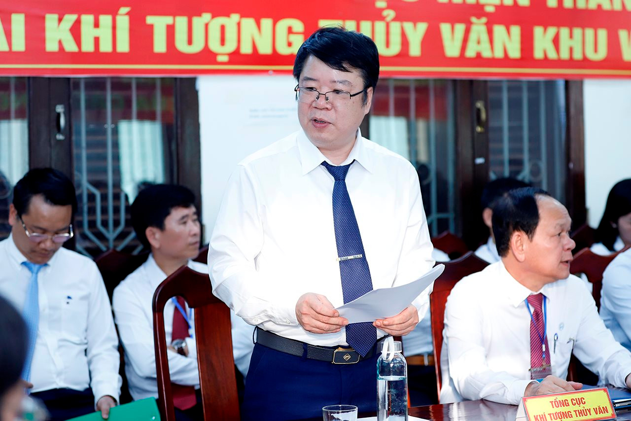 Bộ trưởng Đặng Quốc Khánh thăm và làm việc với Đài Khí tượng thủy văn khu vực Tây Nguyên