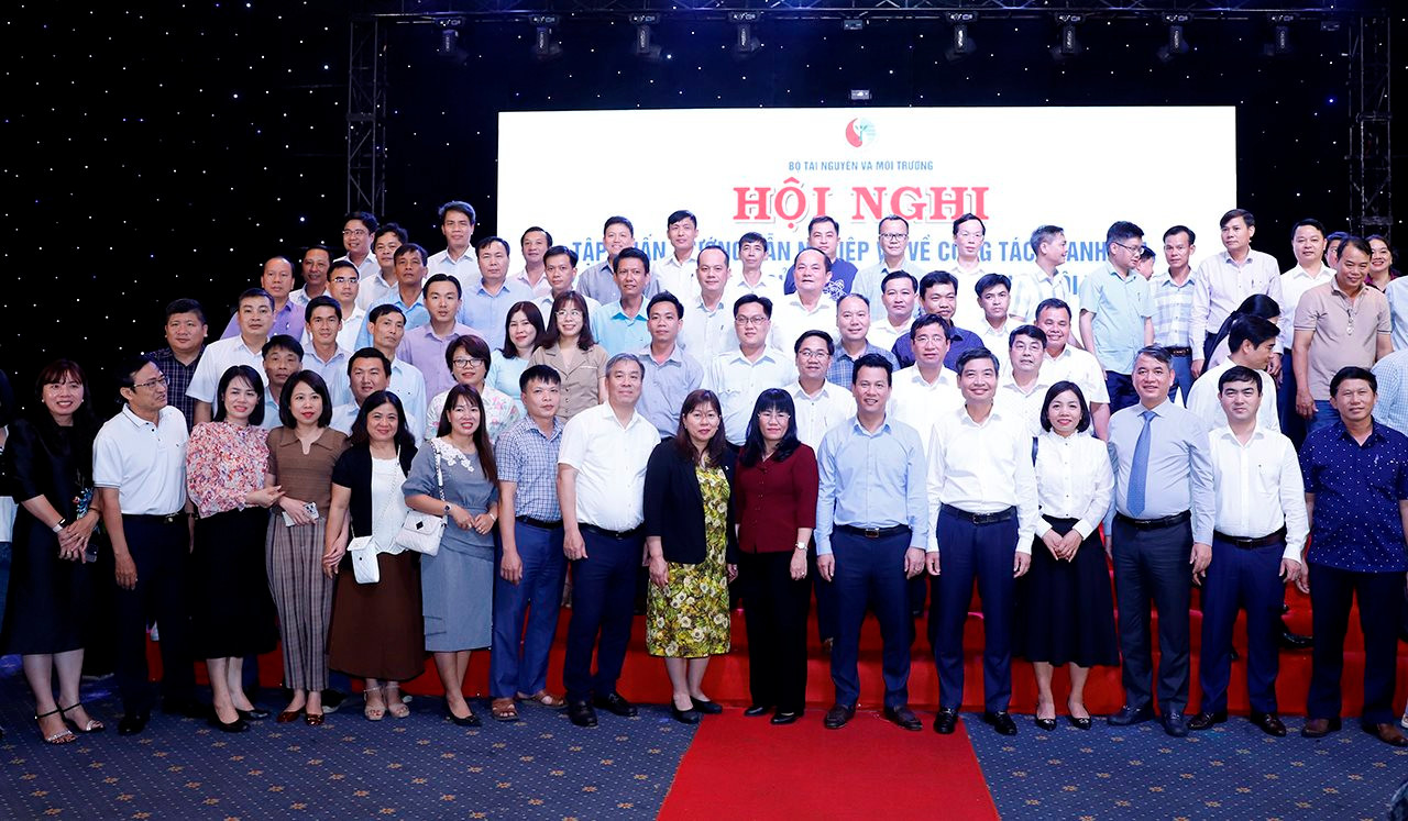 Bộ trưởng Đặng Quốc Khánh dự và chỉ đạo Hội nghị tập huấn công tác thanh tra năm 2024 của ngành tài nguyên và môi trường