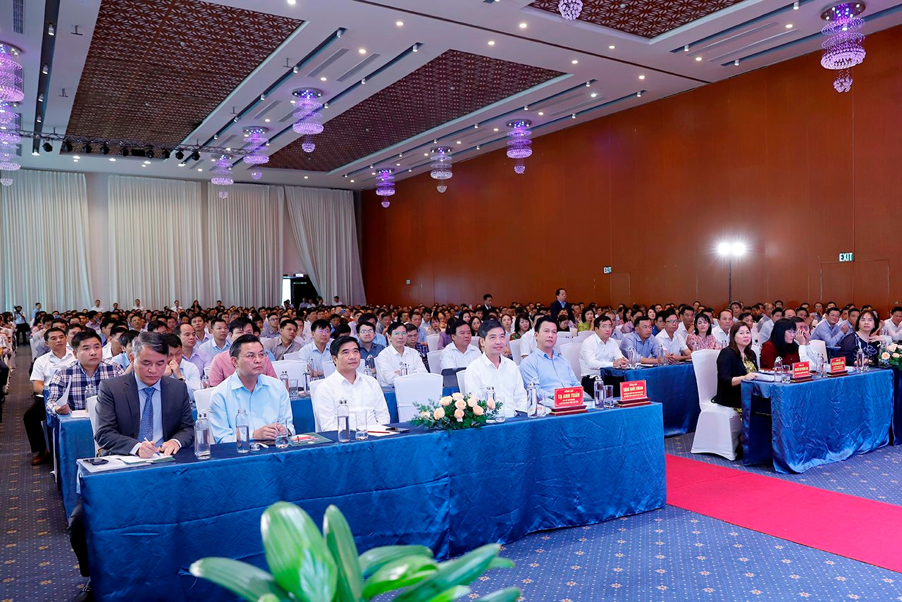 Bộ trưởng Đặng Quốc Khánh dự và chỉ đạo Hội nghị tập huấn công tác thanh tra năm 2024 của ngành tài nguyên và môi trường