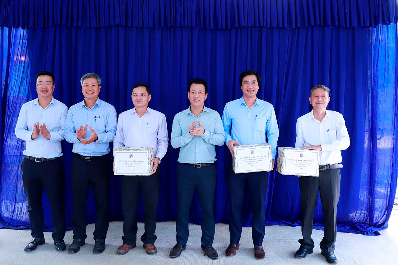Bộ trưởng Đặng Quốc Khánh kiểm tra nguồn cung cấp nước cho thành phố Đà Nẵng