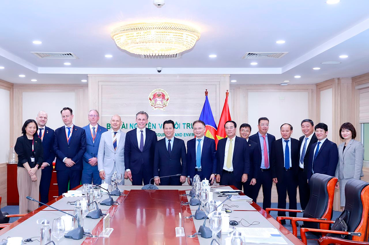 Việt Nam - Hà Lan: Hợp tác “tổng lực” tìm giải pháp cho vấn đề thích ứng biến đổi khí hậu và môi trường