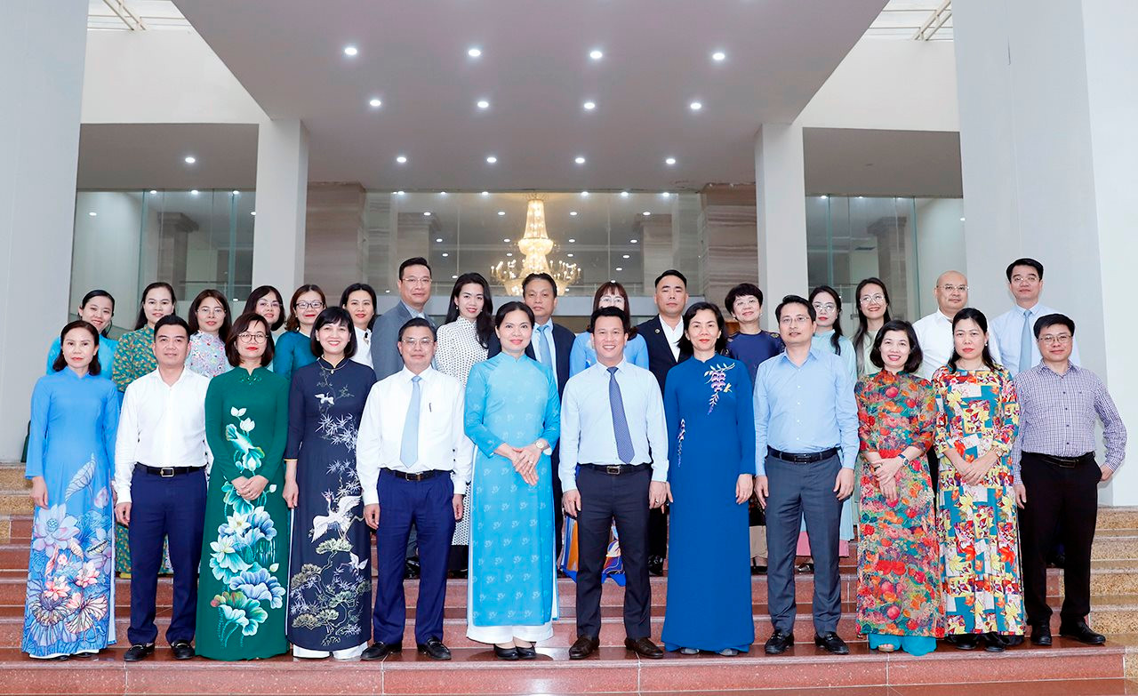 Phối hợp tuyên truyền, vận động phụ nữ và nhân dân tham gia quản lý chất thải rắn sinh hoạt giai đoạn 2024 - 2027