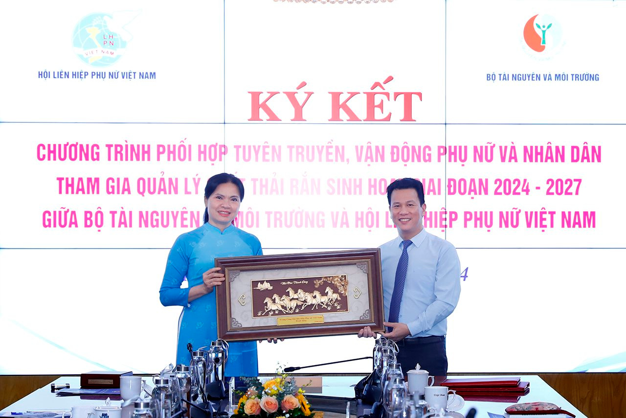 Phối hợp tuyên truyền, vận động phụ nữ và nhân dân tham gia quản lý chất thải rắn sinh hoạt giai đoạn 2024 - 2027