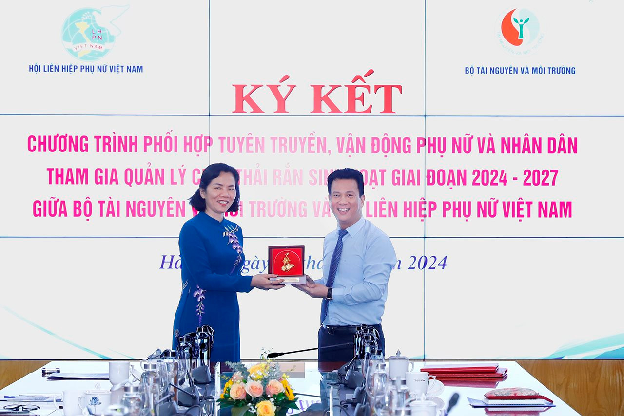 Phối hợp tuyên truyền, vận động phụ nữ và nhân dân tham gia quản lý chất thải rắn sinh hoạt giai đoạn 2024 - 2027