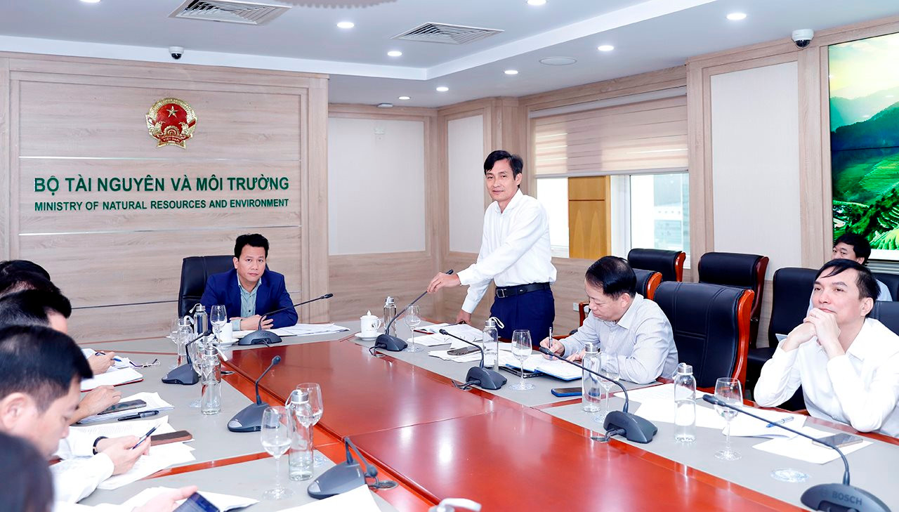 Bộ trưởng Đặng Quốc Khánh họp Ban Chỉ đạo triển khai thực hiện xây dựng, hoàn thiện CSDL quốc gia về đất đai