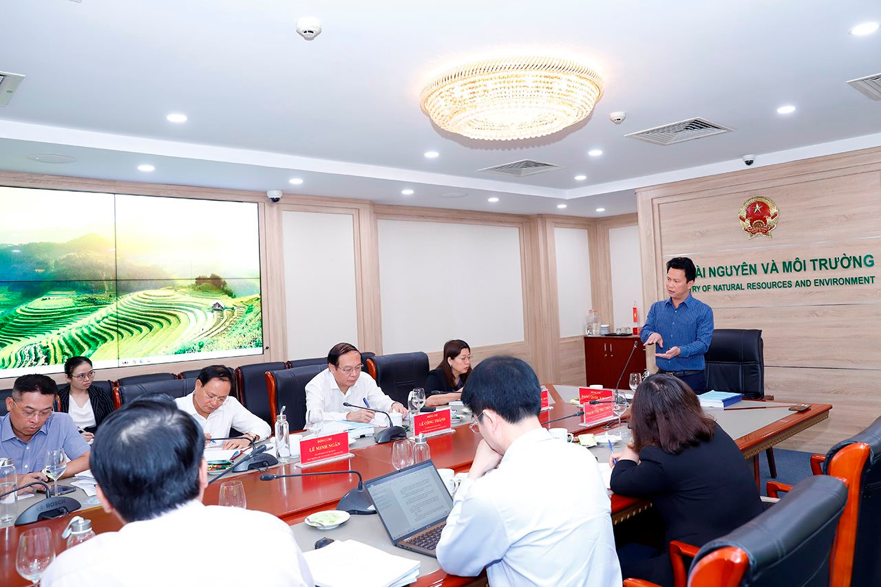 Ban Cán sự Đảng Bộ Tài nguyên và Môi trường cho ý kiến về các Nghị định hướng dẫn thi hành Luật Đất đai